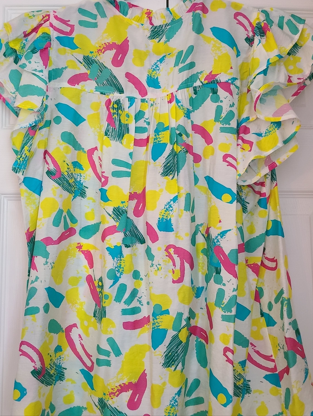 Entro White Multicolor Ruffle Sleeve Blouse - Picture 2 of 3
